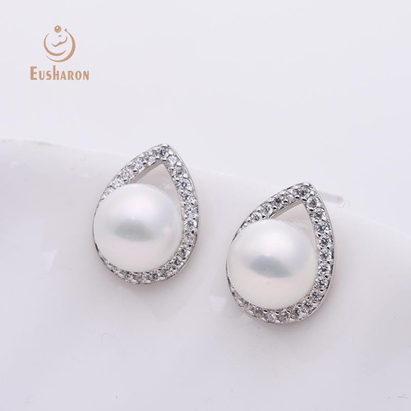 geometric simplicity teardrop freshwater pearl studs