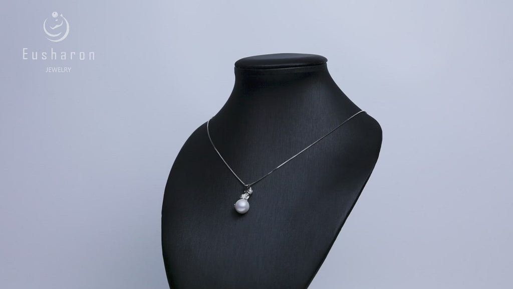 silver cat freshwater pearl pendant