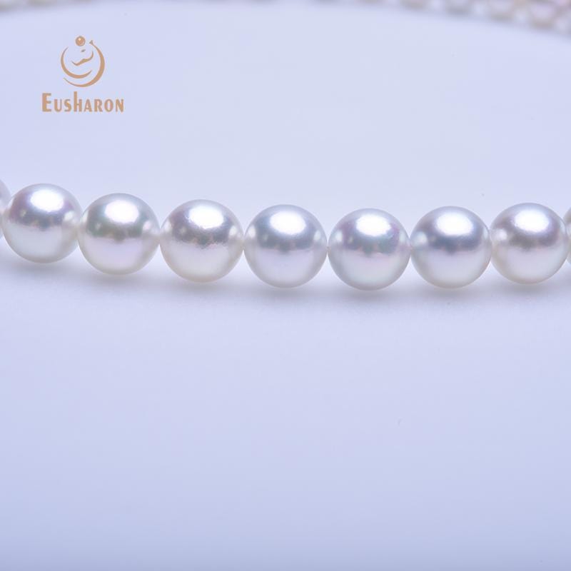 perfect_round_white_japanese_akoya_pearls