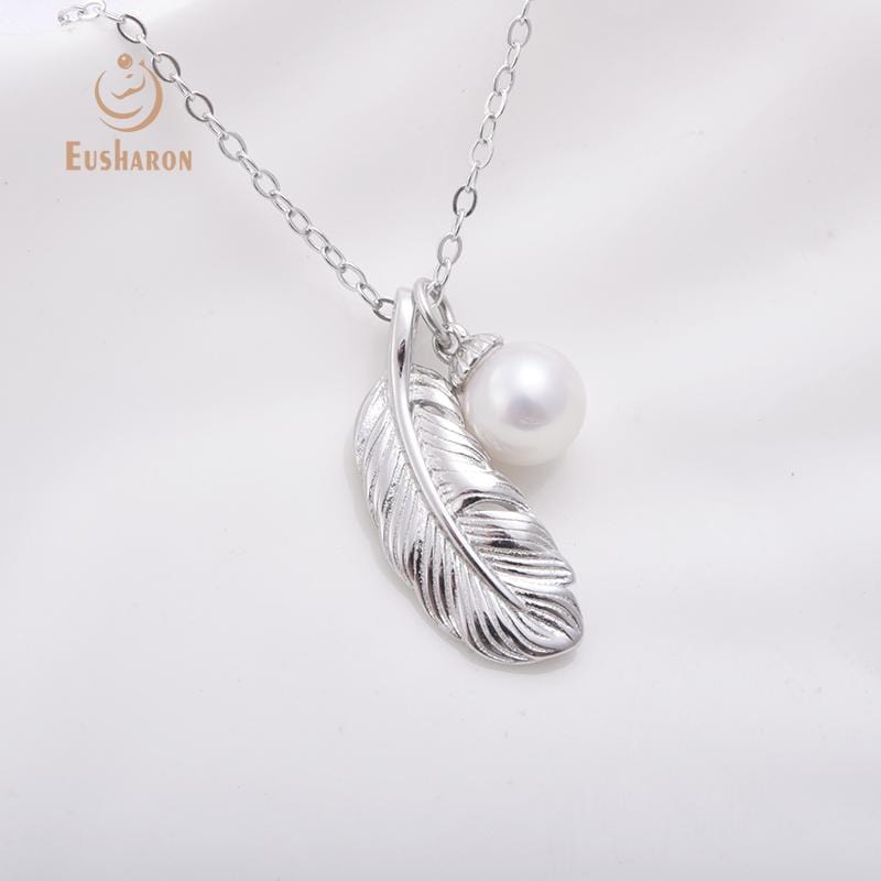 feather shape white round freshwater pearl pendant necklace