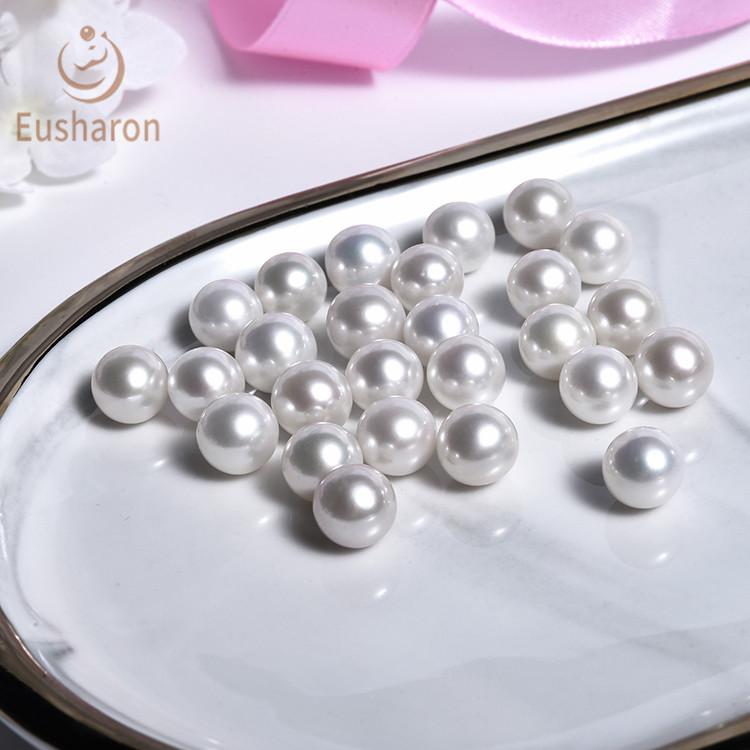 white_mini_freshwater_ak_pearls