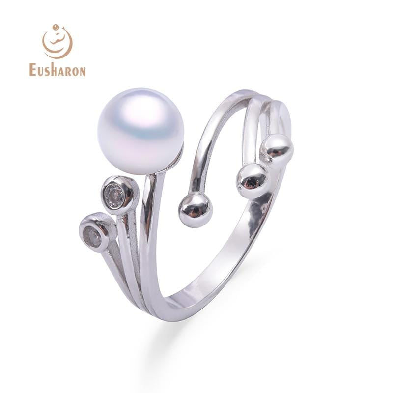 white_engagement_single_pearl_ring