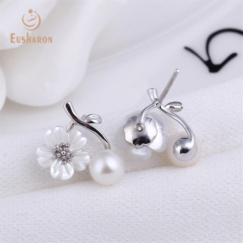White Flower Freshwater Pearl Earring